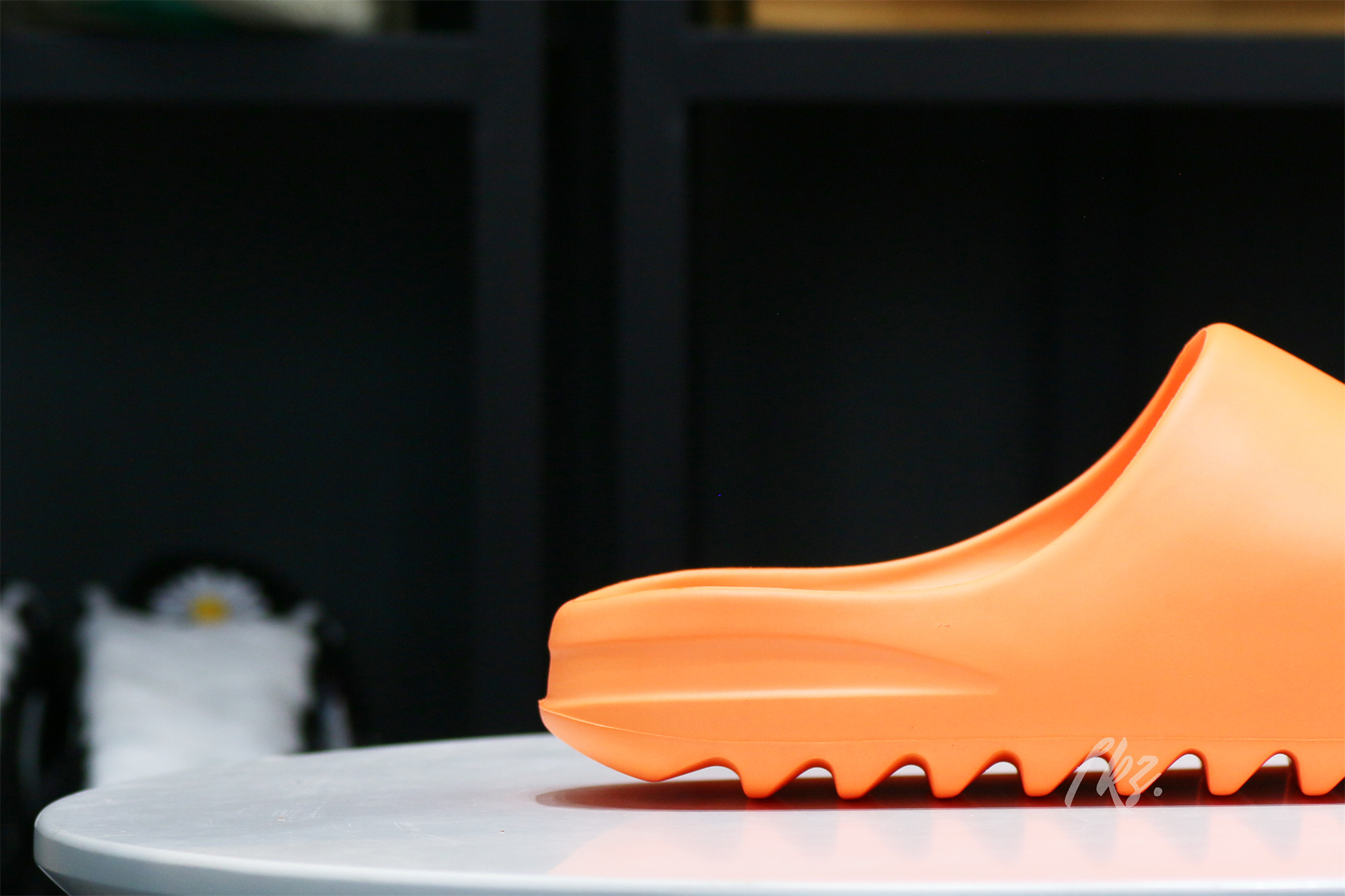 Kanye West Yeezy Slide Enflame Orange