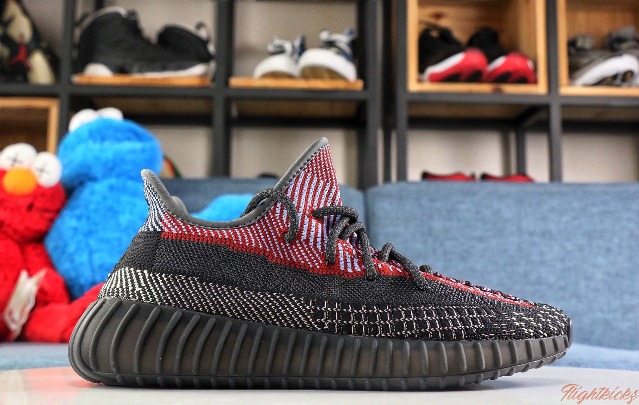 2019 Yeezy Boost 350 v2 “Yecheil”  Reflective (LN5 A1)