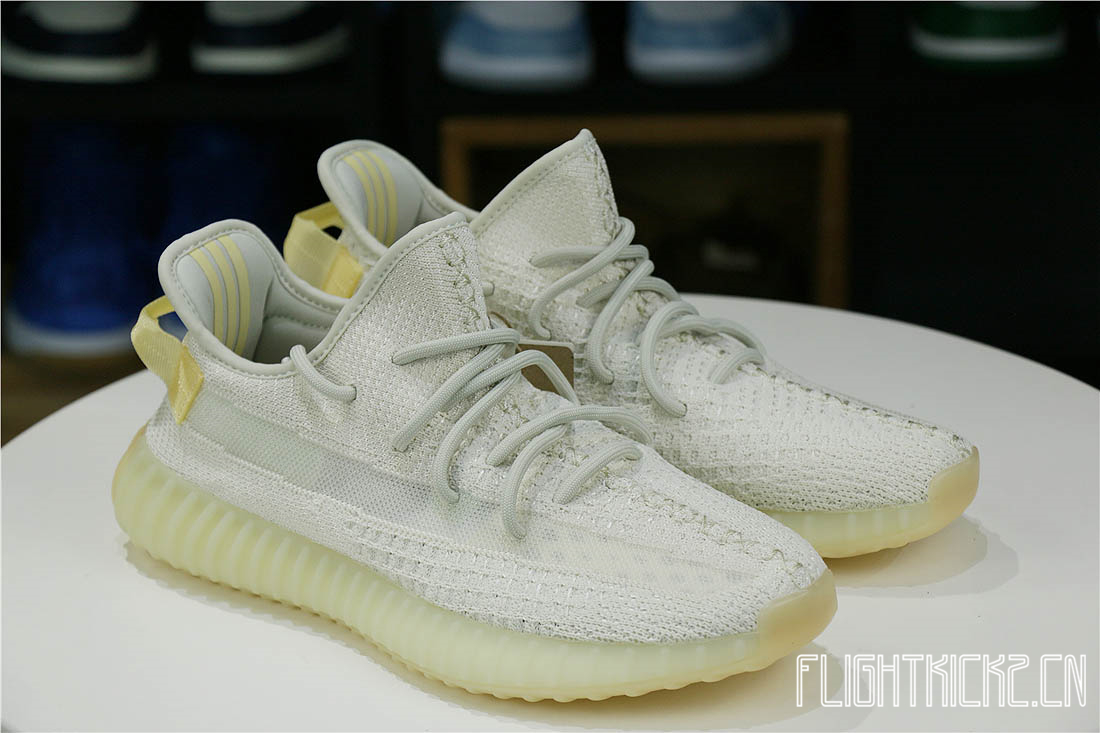 Yeezy 350 V2  Light  UV 2021