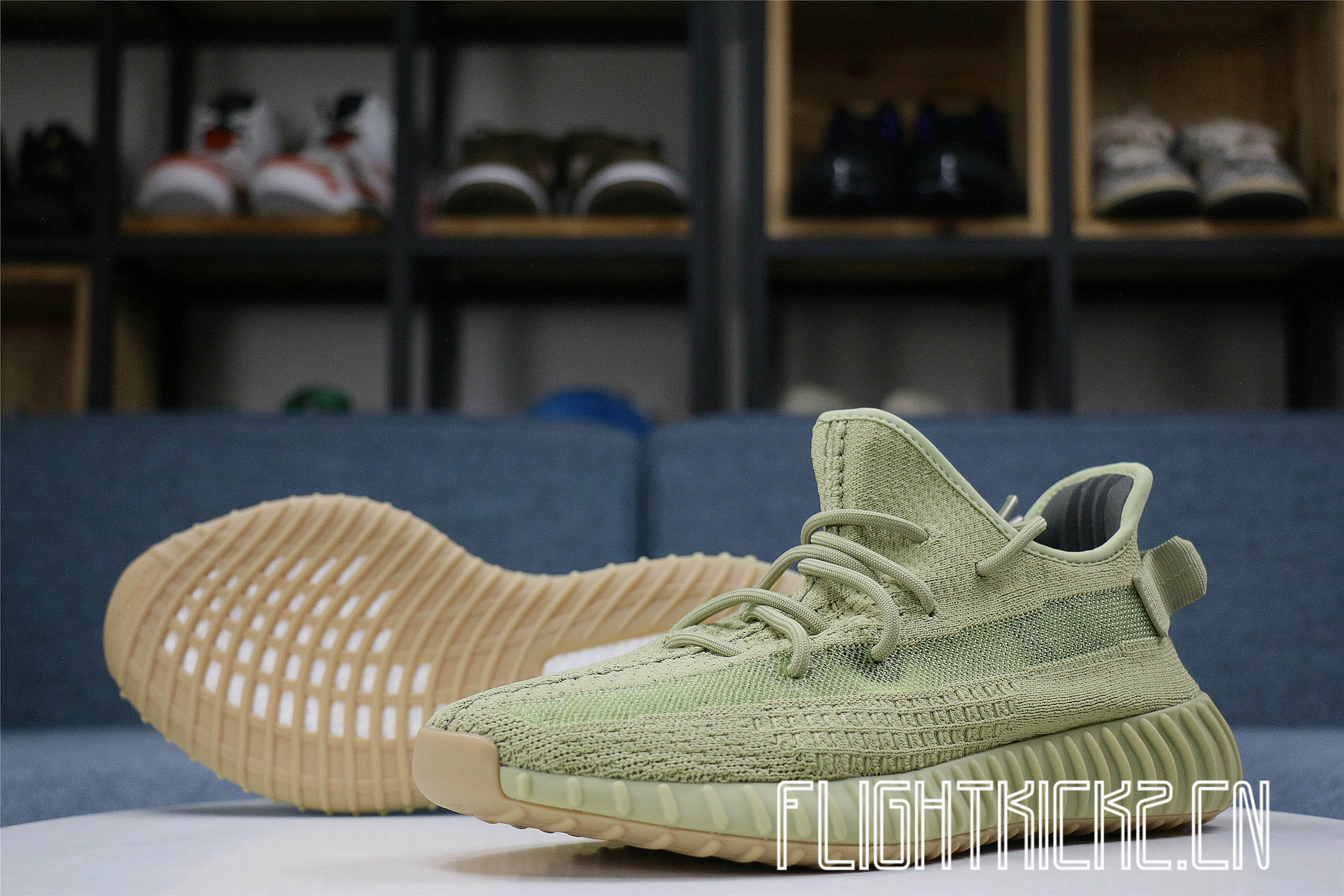 Yeezy Boost 350 V2  Sulfur  2020(LN5 A1)