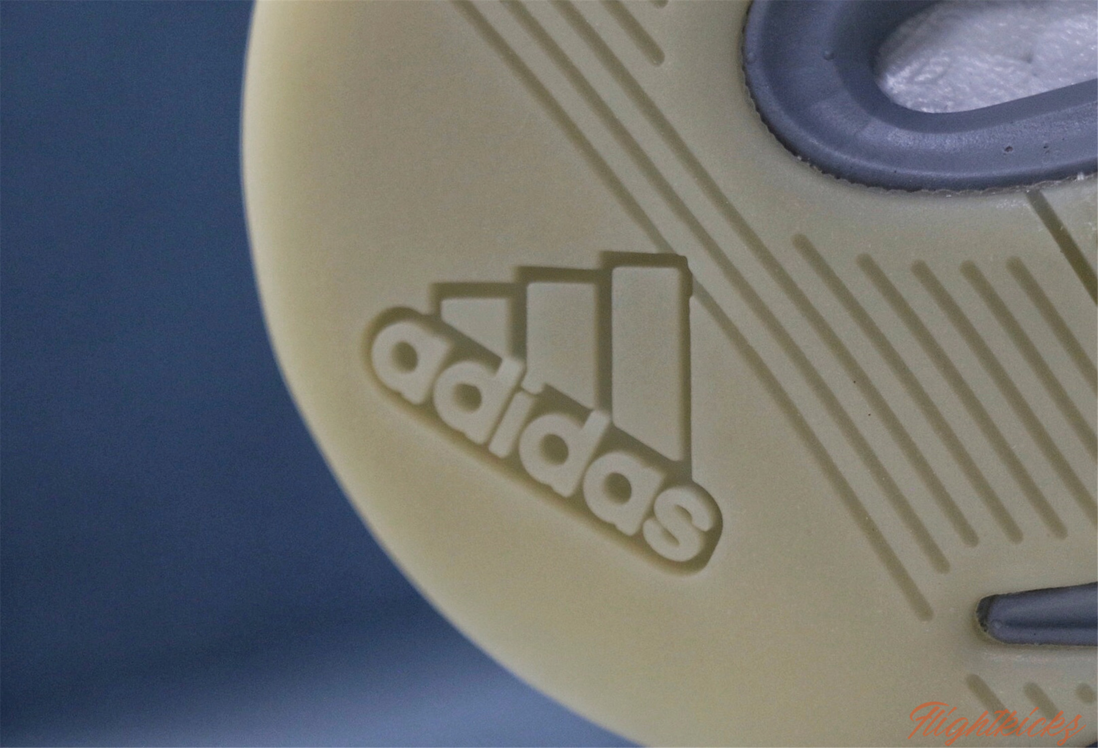 Adidas Yeezy 700 Boost  “Inertia” Reflective 2019