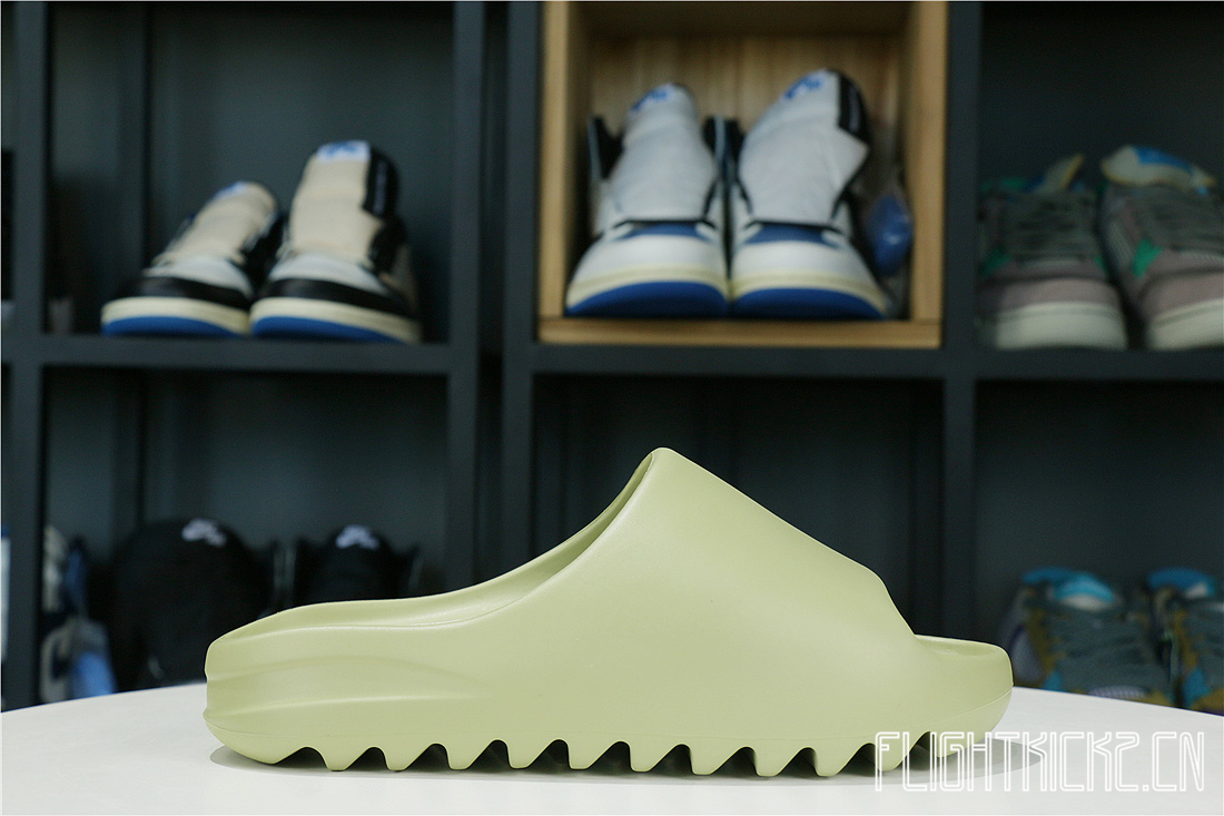 Kanye West Yeezy Slide Resin 2019(FX0494豆绿）