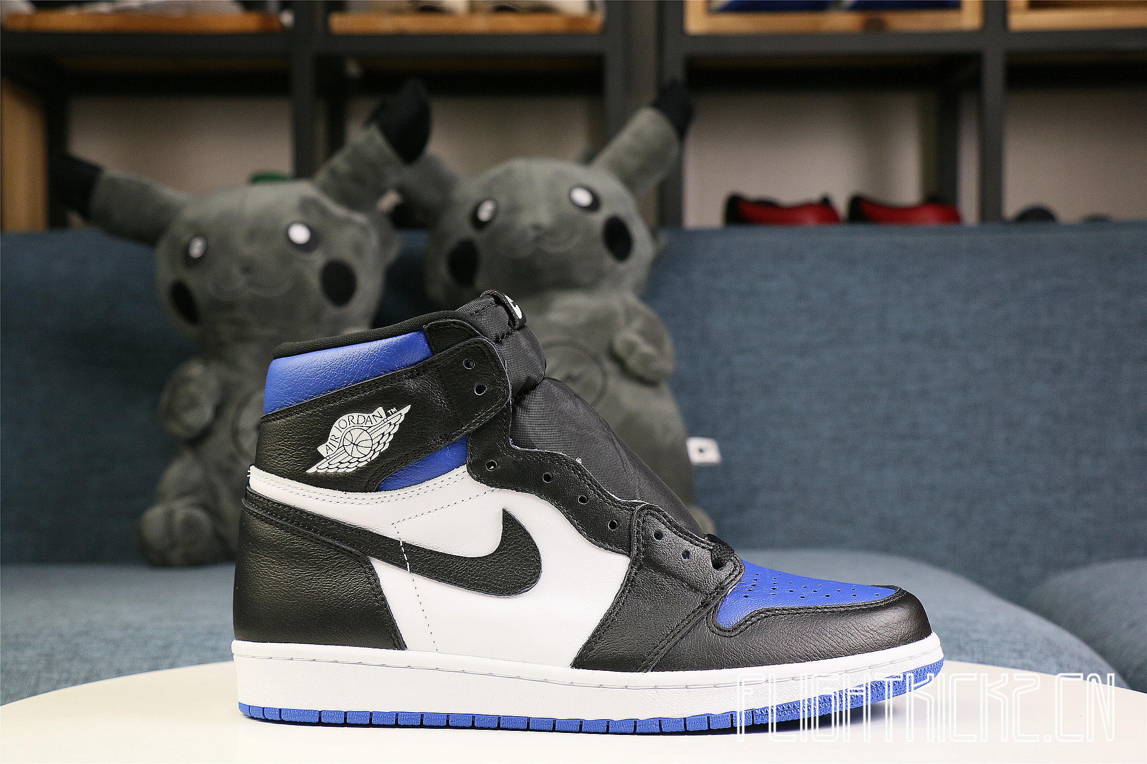 AIR JORDAN 1 Retro  Royal Toe  2020