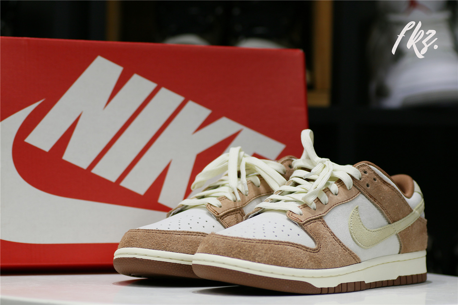 Nike Dunk Low  Medium Curry  2021