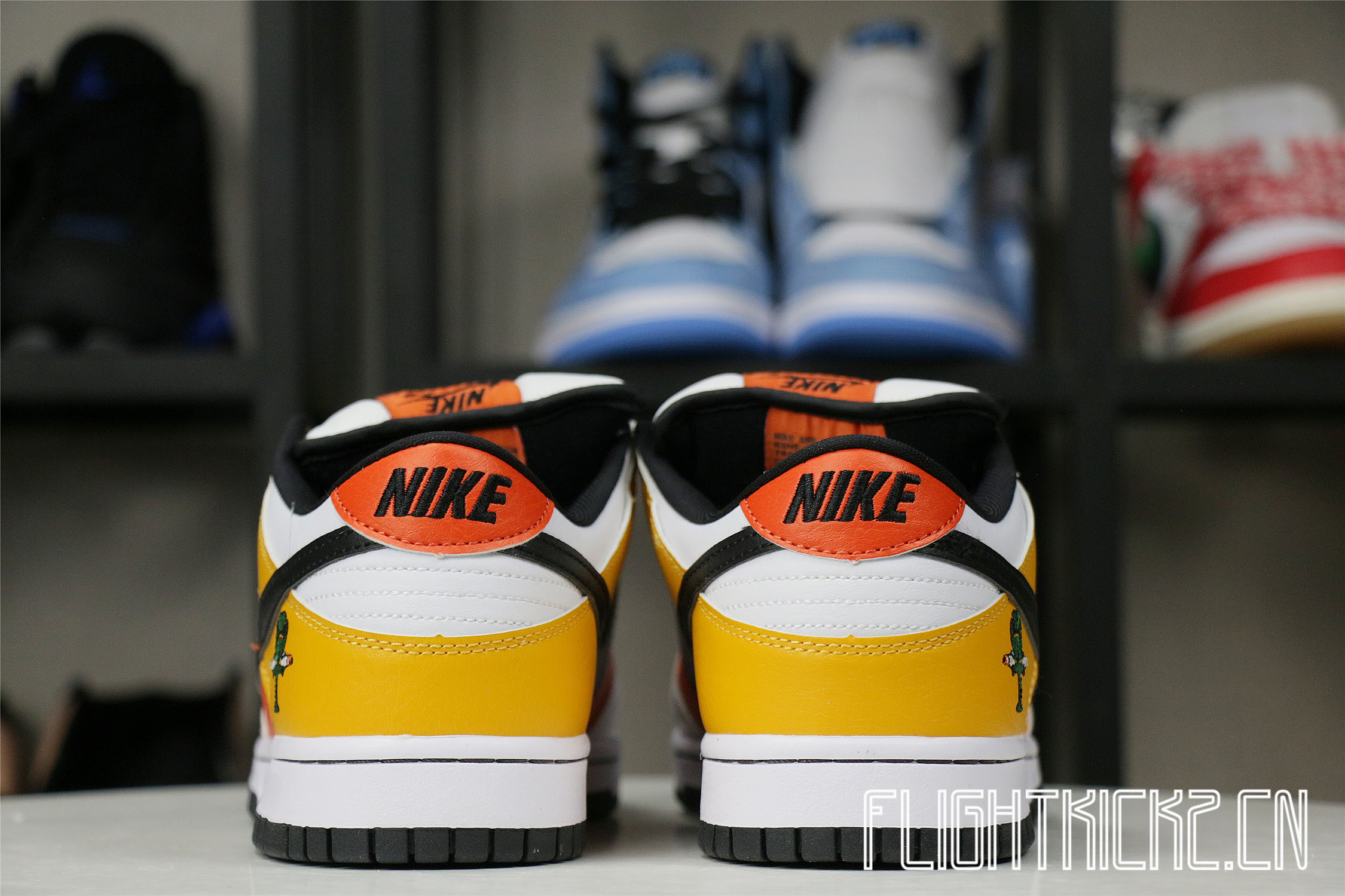 Nike SB Dunk Low Raygun White 2005