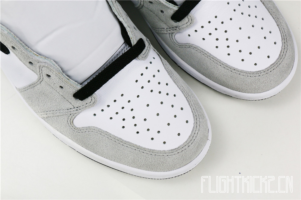 Air Jordan 1 Retro  Light Grey Smoke  2020