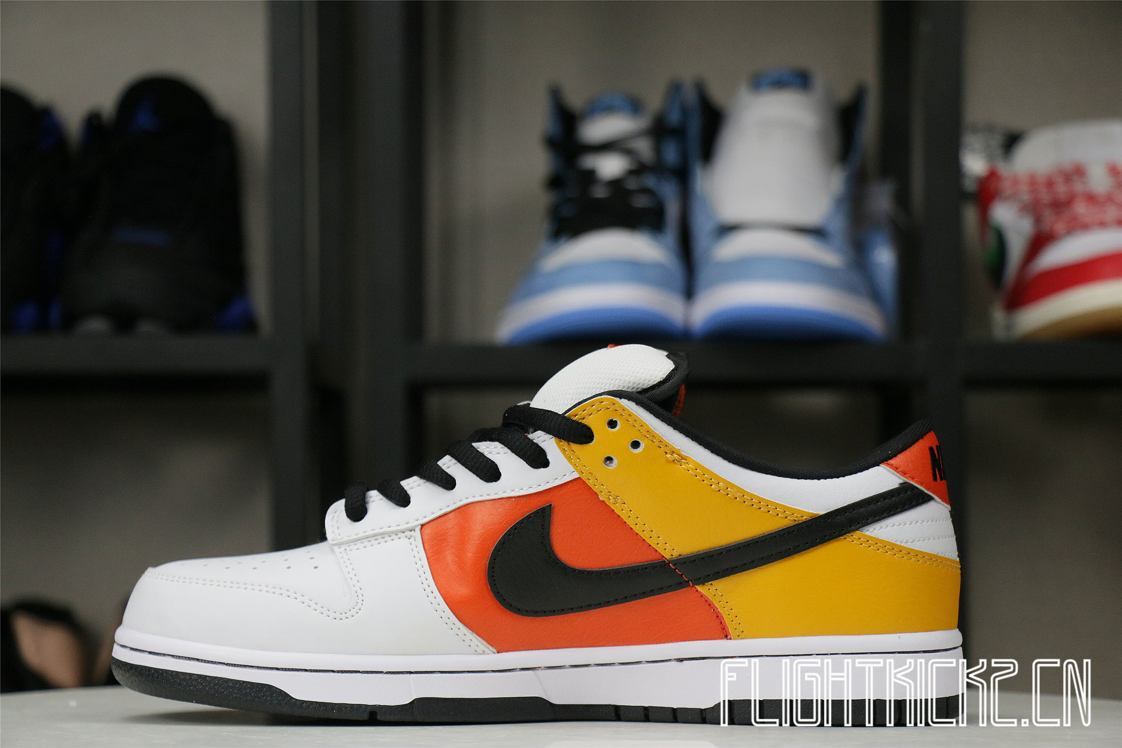 Nike SB Dunk Low Raygun White 2005