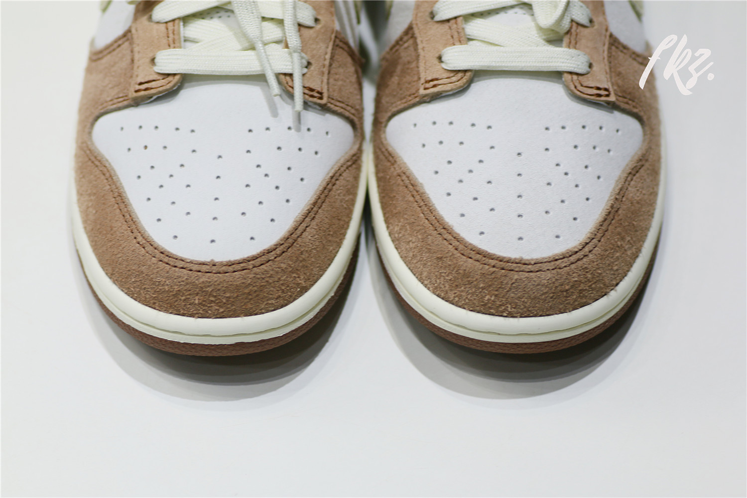 Nike Dunk Low  Medium Curry  2021