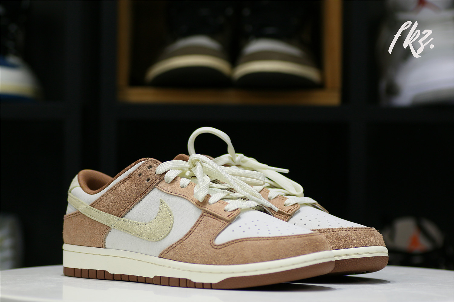 Nike Dunk Low  Medium Curry  2021