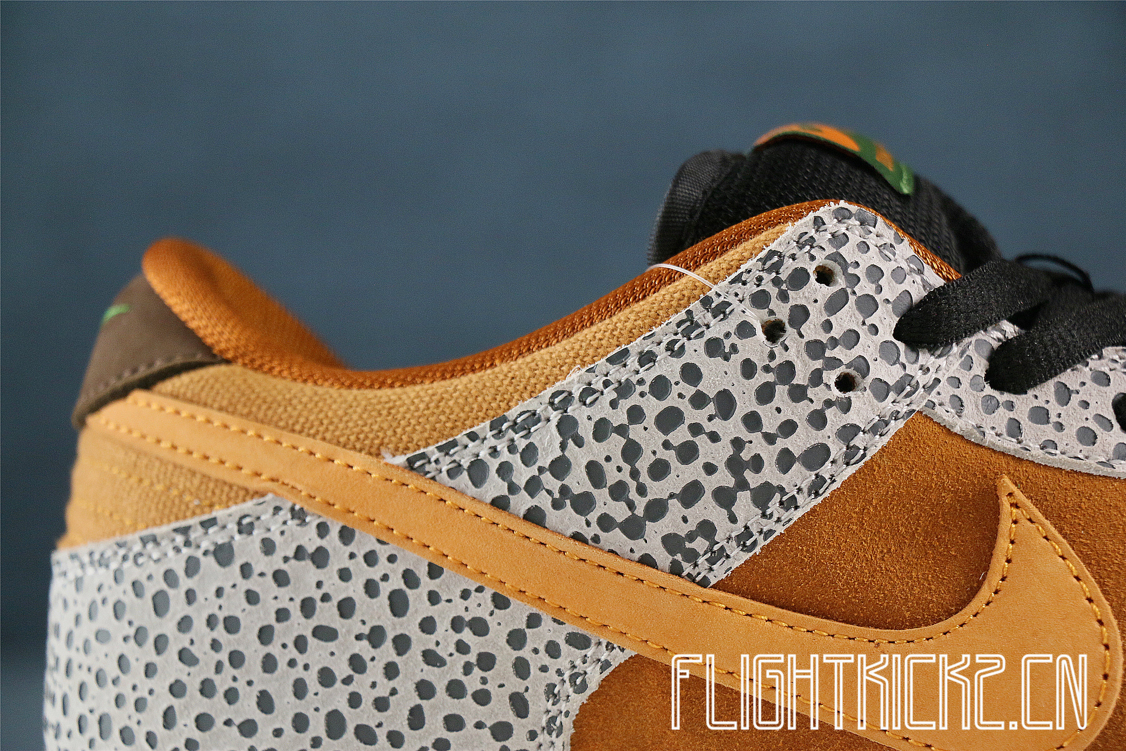 Nike SB Dunk Low Safari 2020