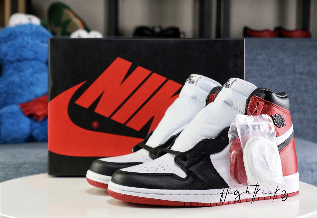 Air Jordan 1 Satin Black Toe 2019
