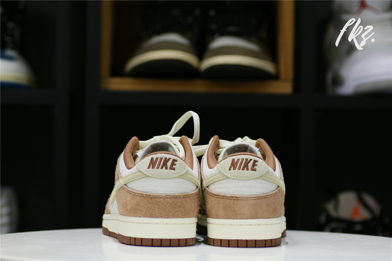 Nike Dunk Low  Medium Curry  2021