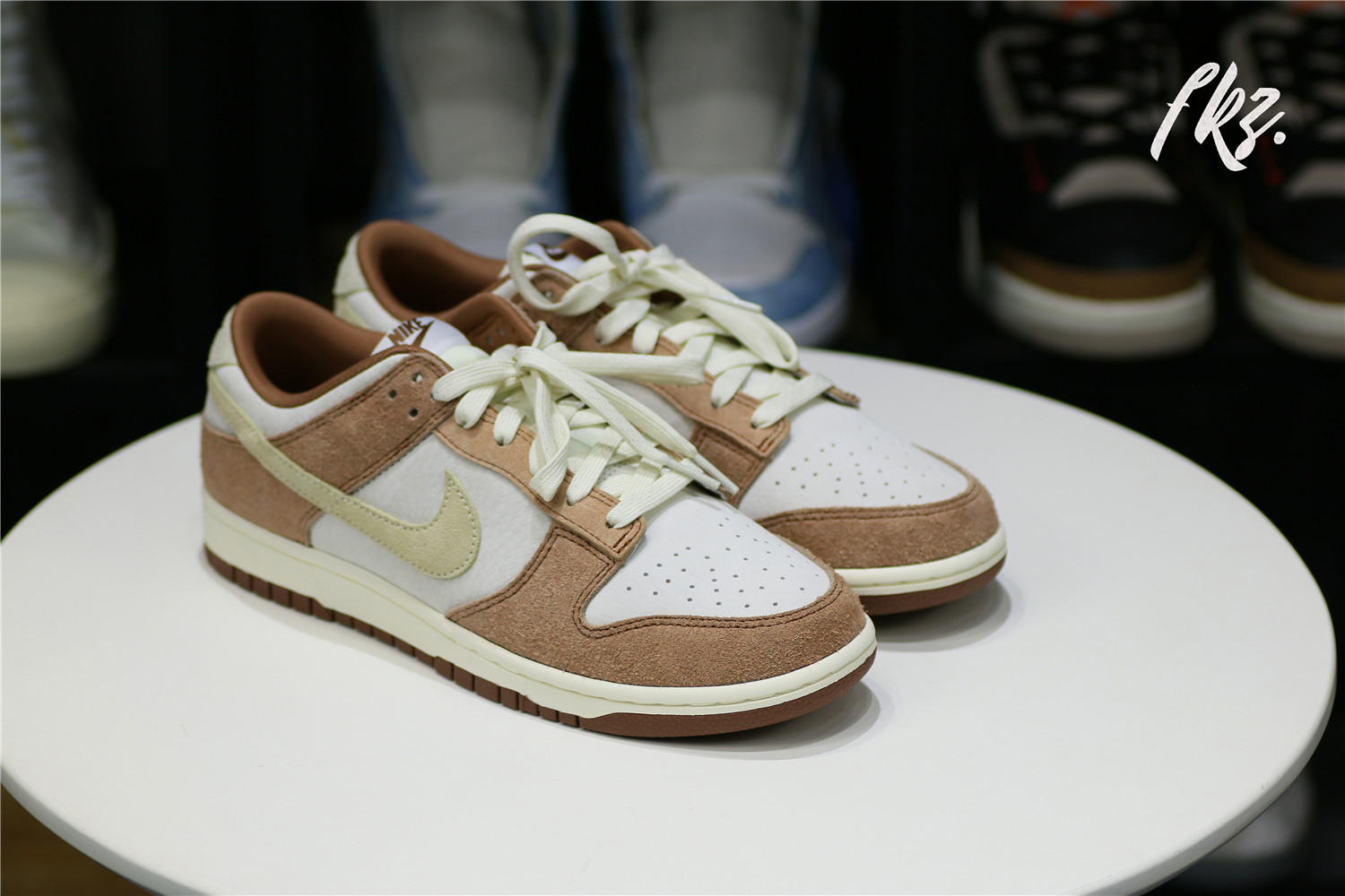 Nike Dunk Low  Medium Curry  2021