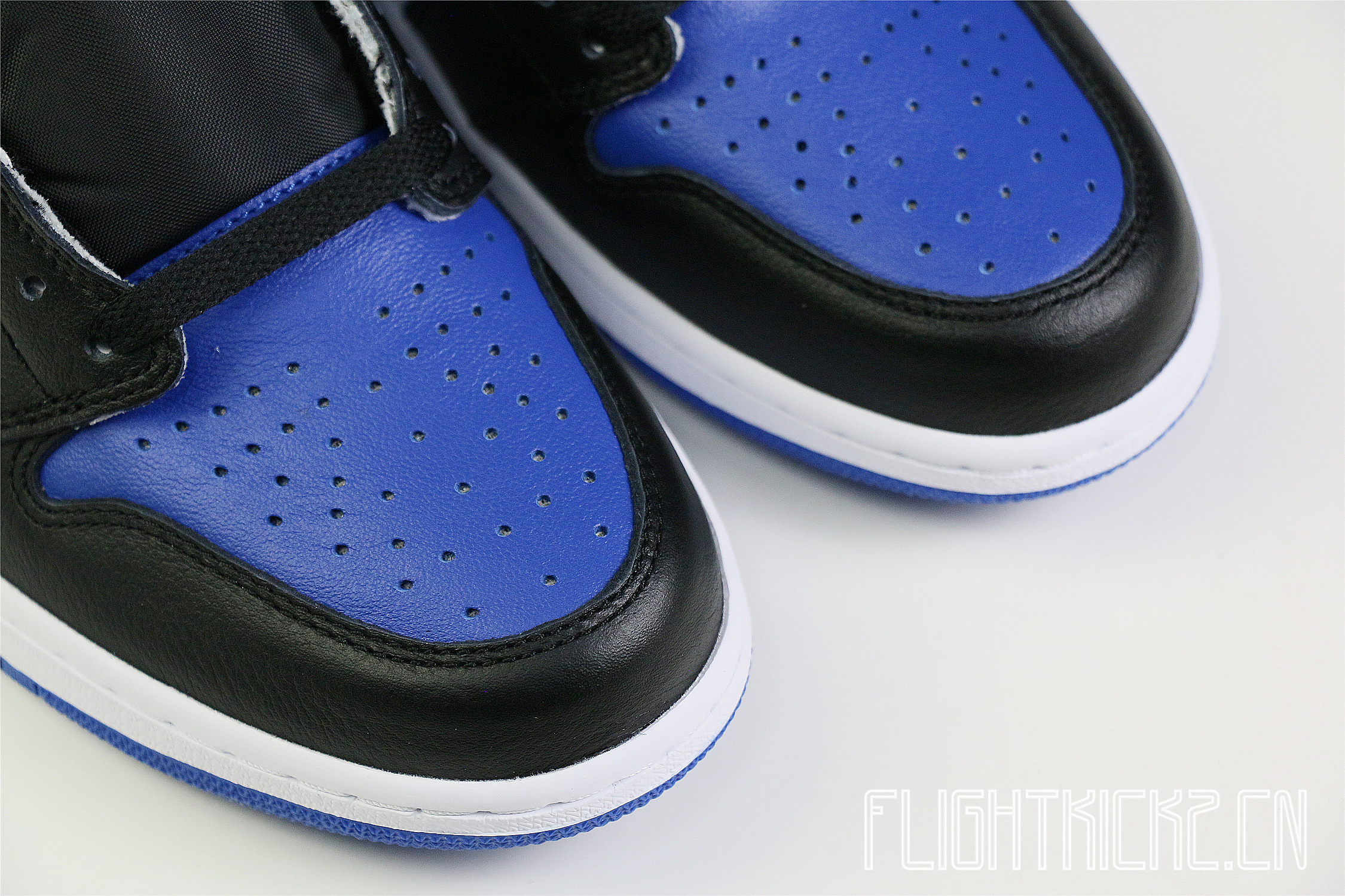 AIR JORDAN 1 Retro  Royal Toe  2020