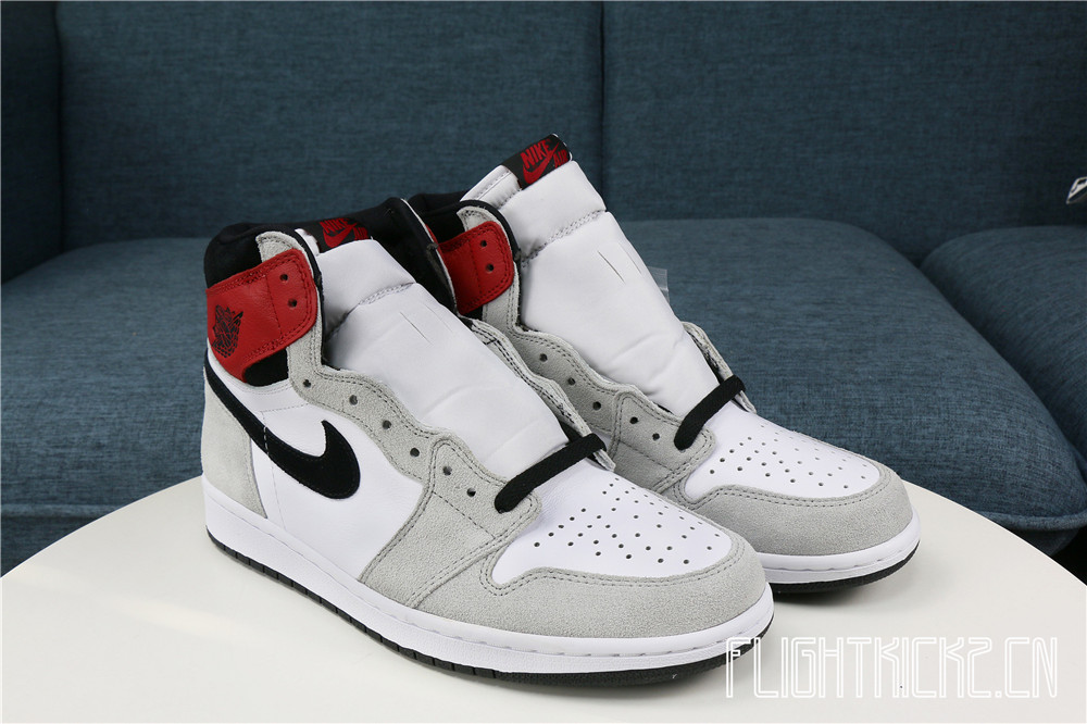 Air Jordan 1 Retro  Light Grey Smoke  2020