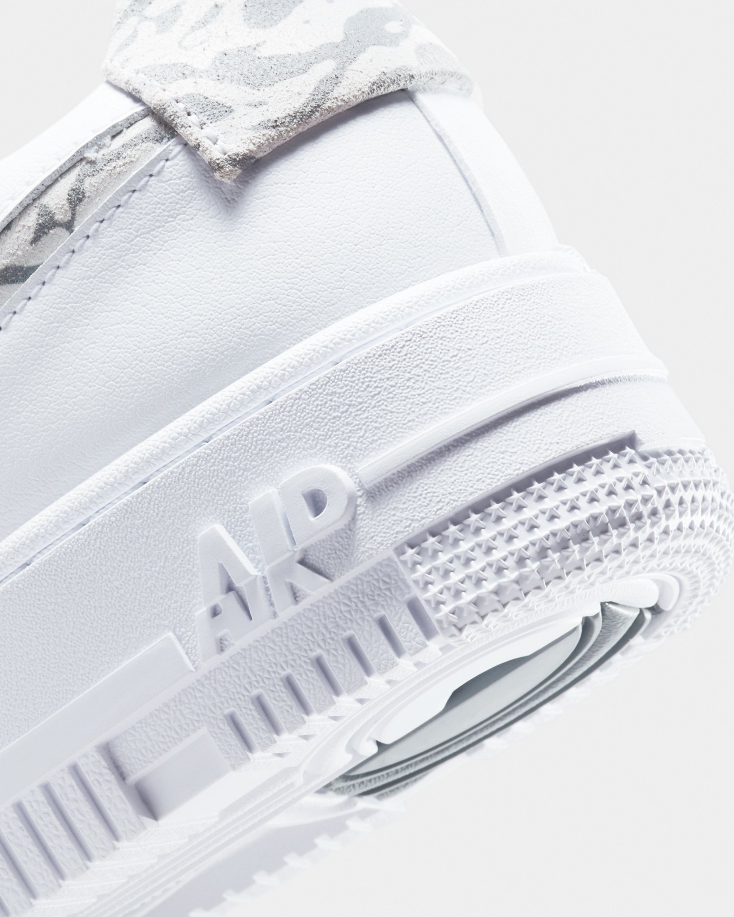 Nike Women's Air Force 1 Pixel Summit White/Particle Grey