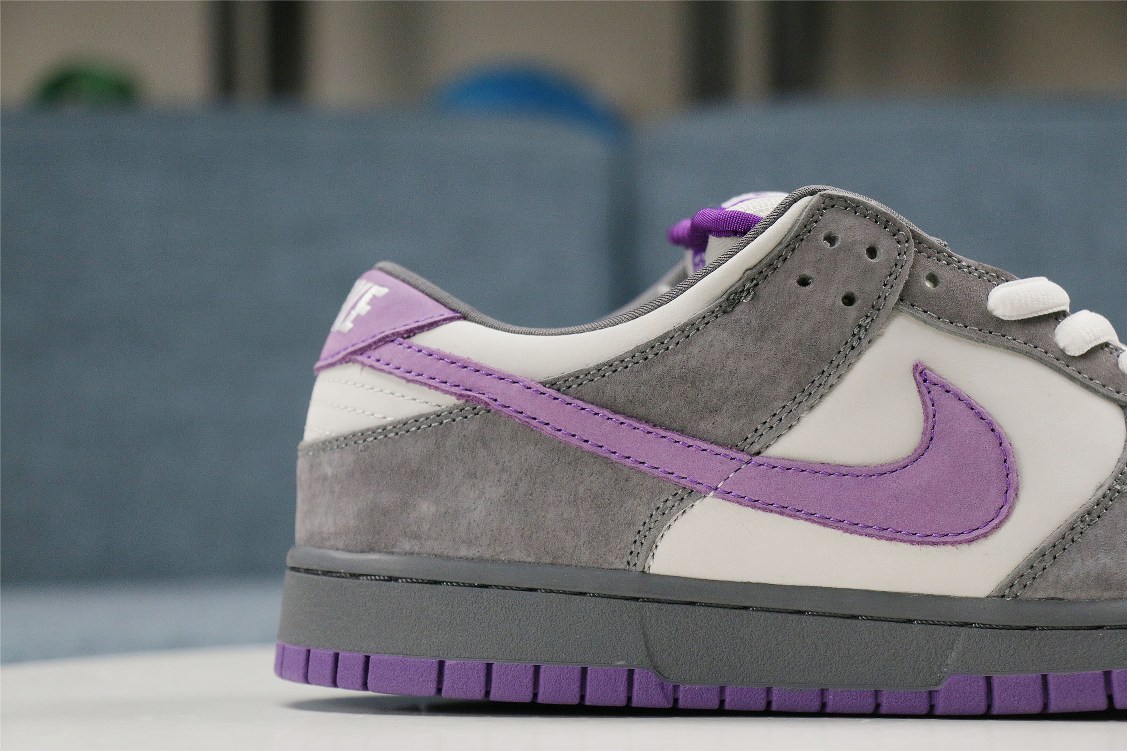 Nike Dunk SB Low Purple Pigeon
