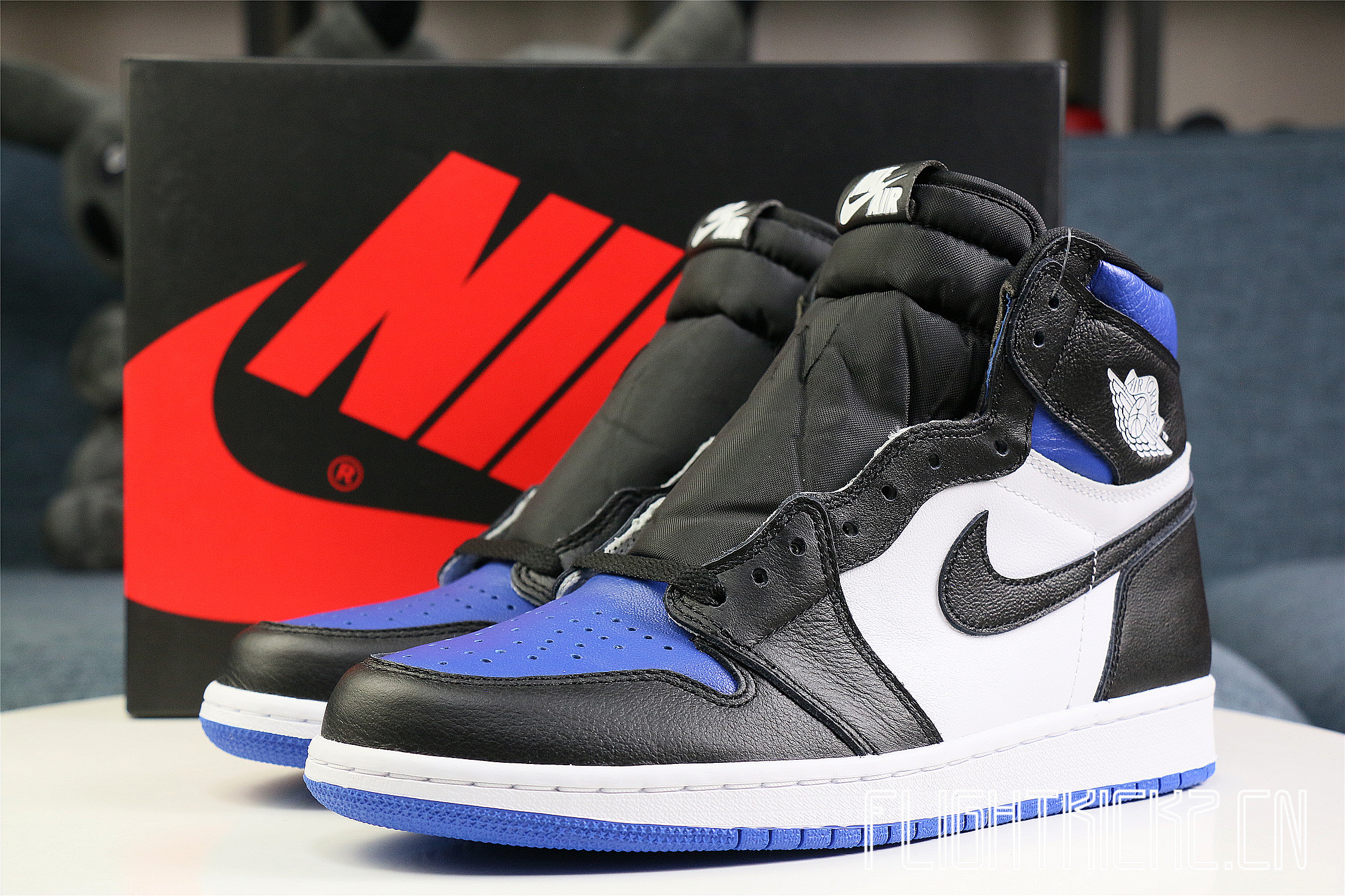 AIR JORDAN 1 Retro  Royal Toe  2020