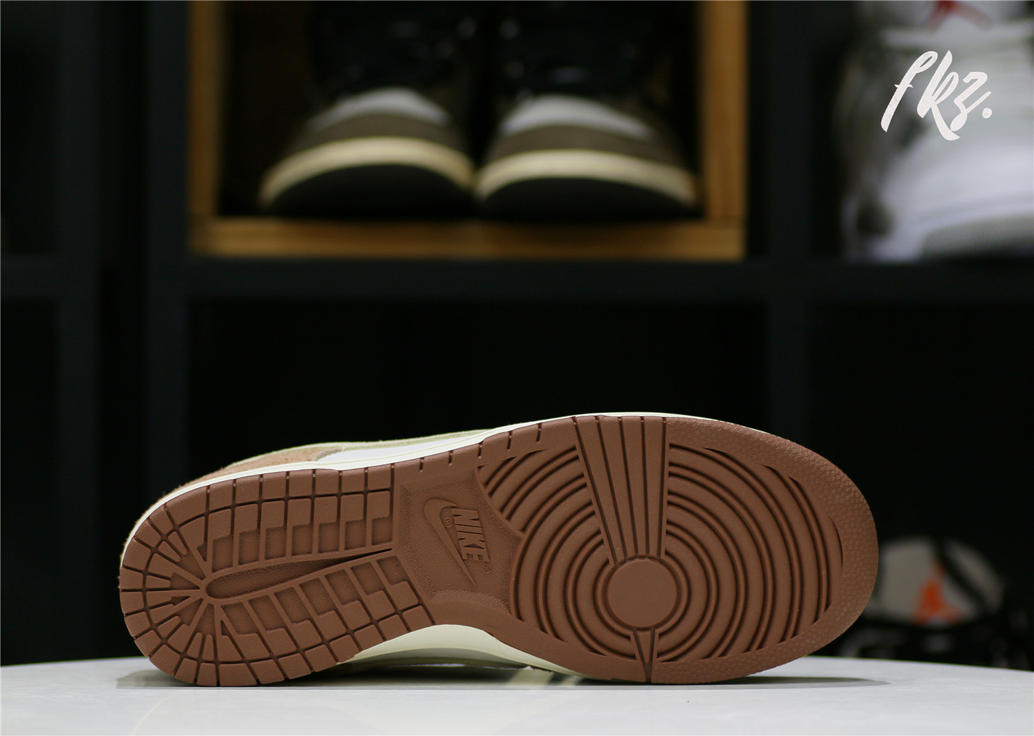 Nike Dunk Low  Medium Curry  2021