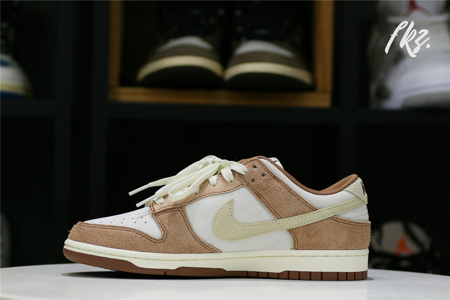 Nike Dunk Low  Medium Curry  2021