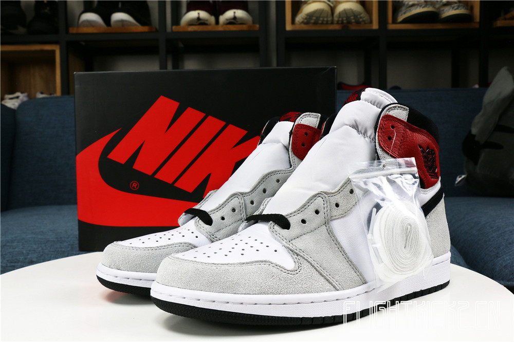 Air Jordan 1 Retro  Light Grey Smoke  2020