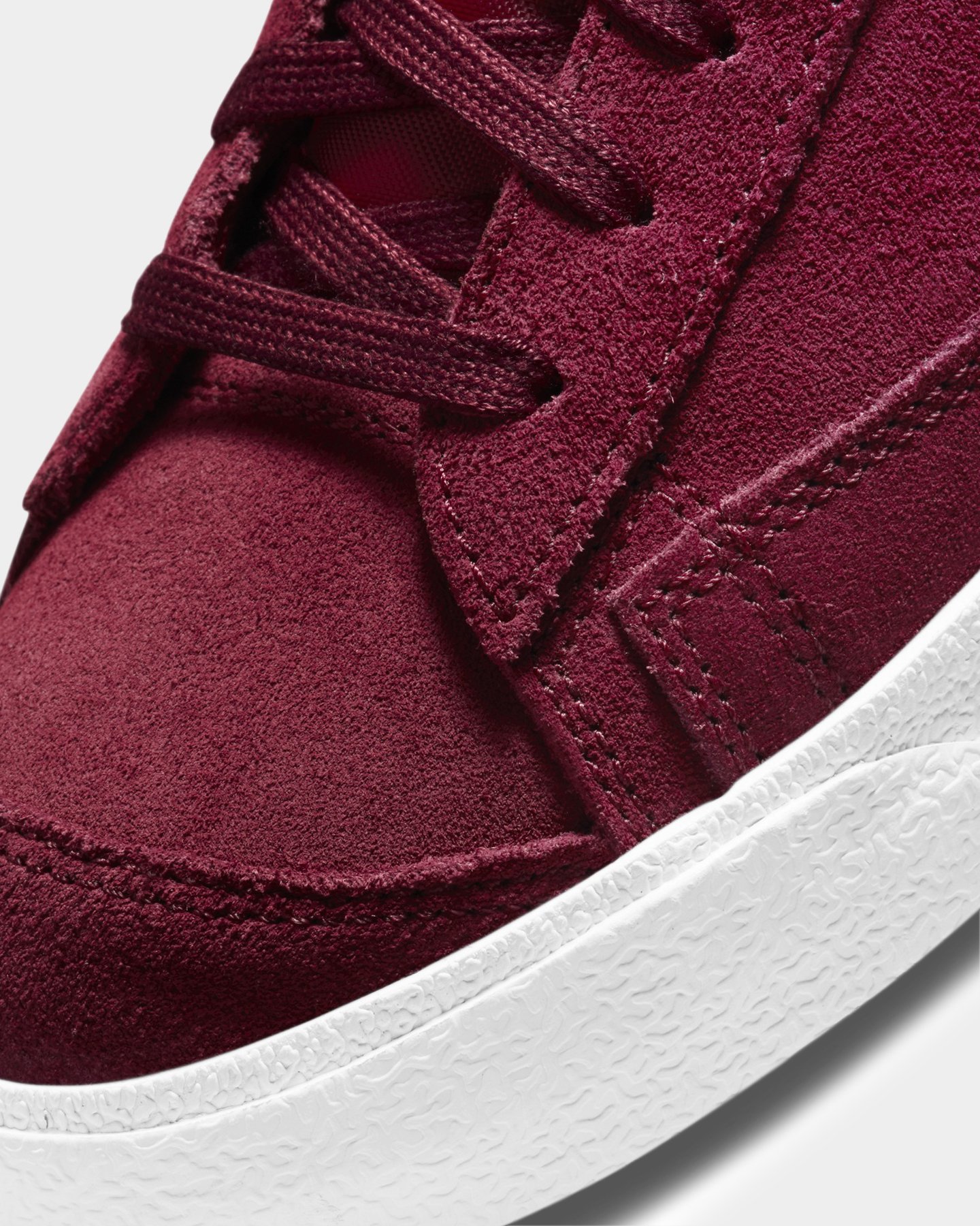 Nike Blazer Mid '77 Suede Red/White/Black