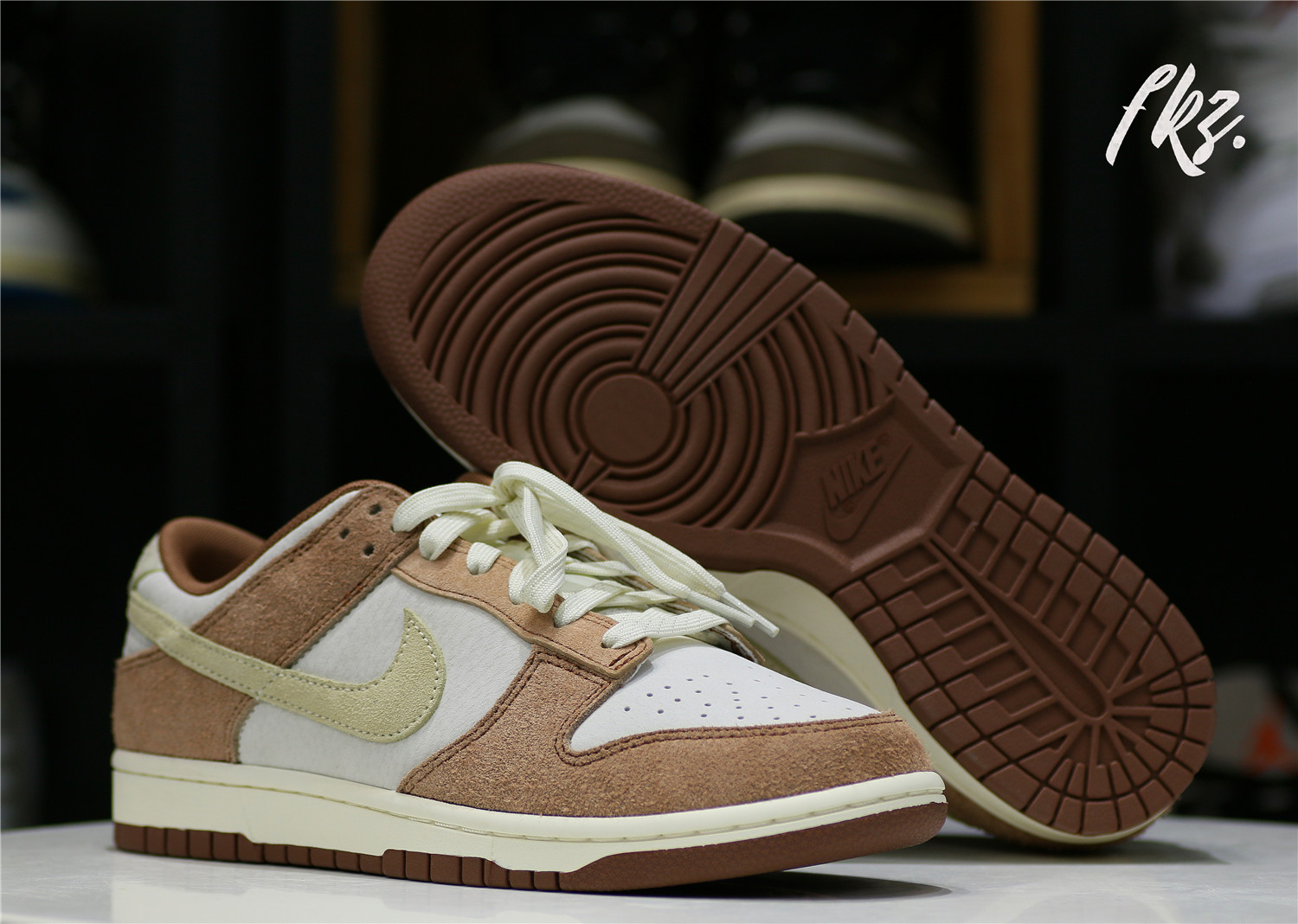 Nike Dunk Low  Medium Curry  2021