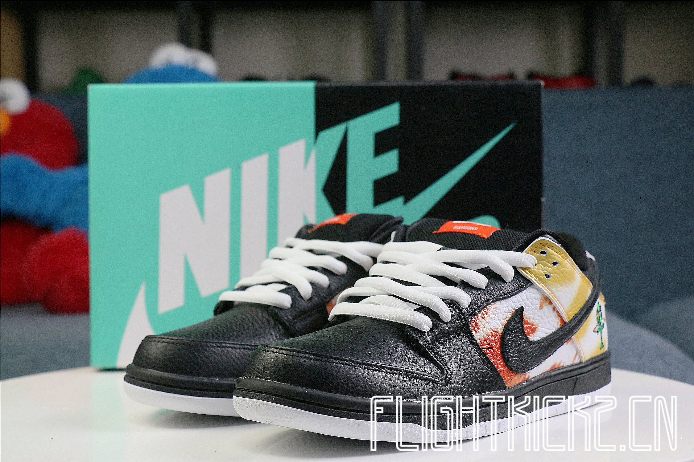 Nike SB Dunk Low Raygun Tie-Dye Black 2019