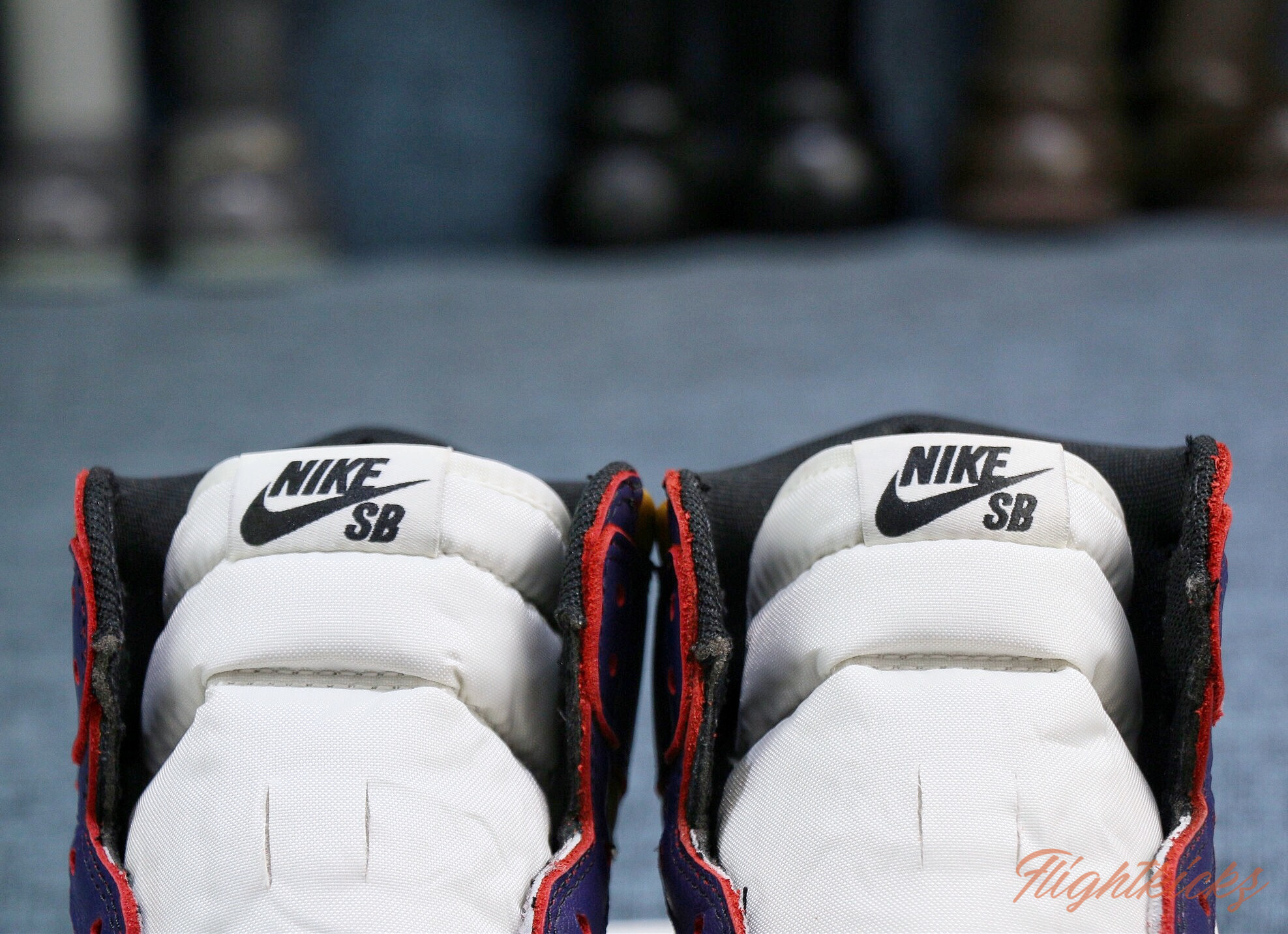 Jordan 1 Retro High OG Defiant SB LA to Chicago