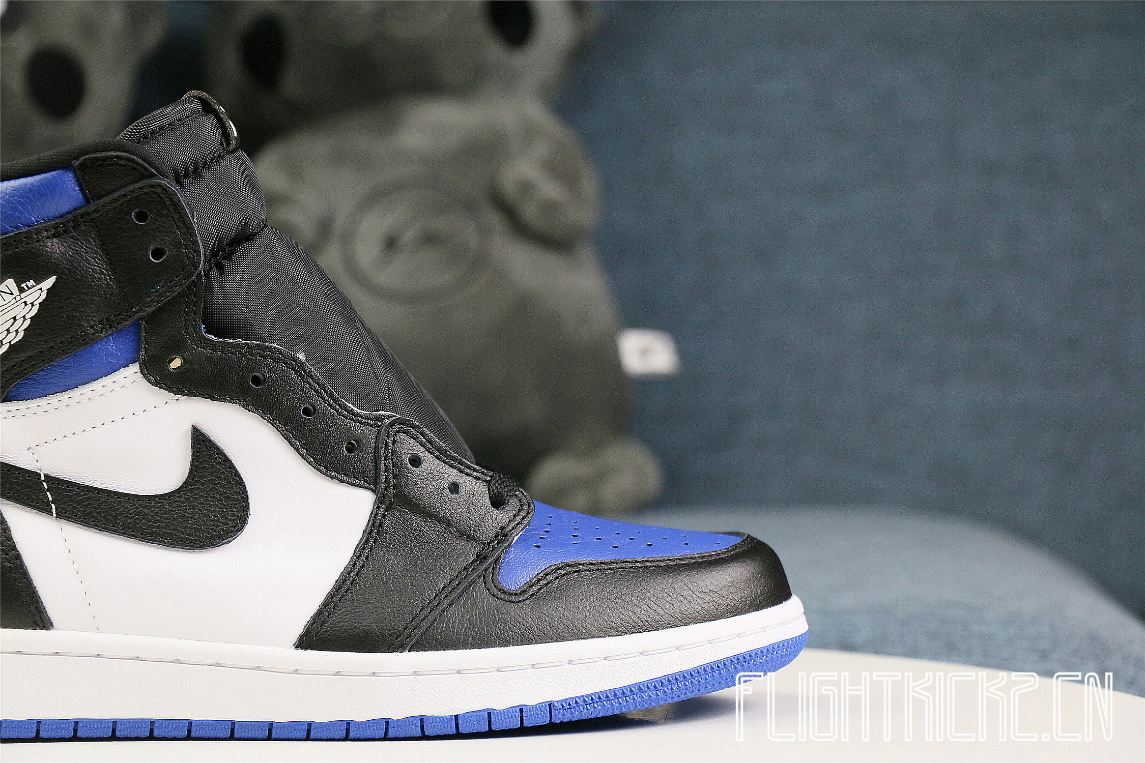 AIR JORDAN 1 Retro  Royal Toe  2020