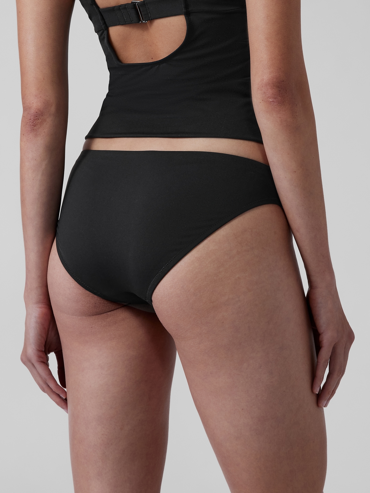 Clean Medium Bottom
