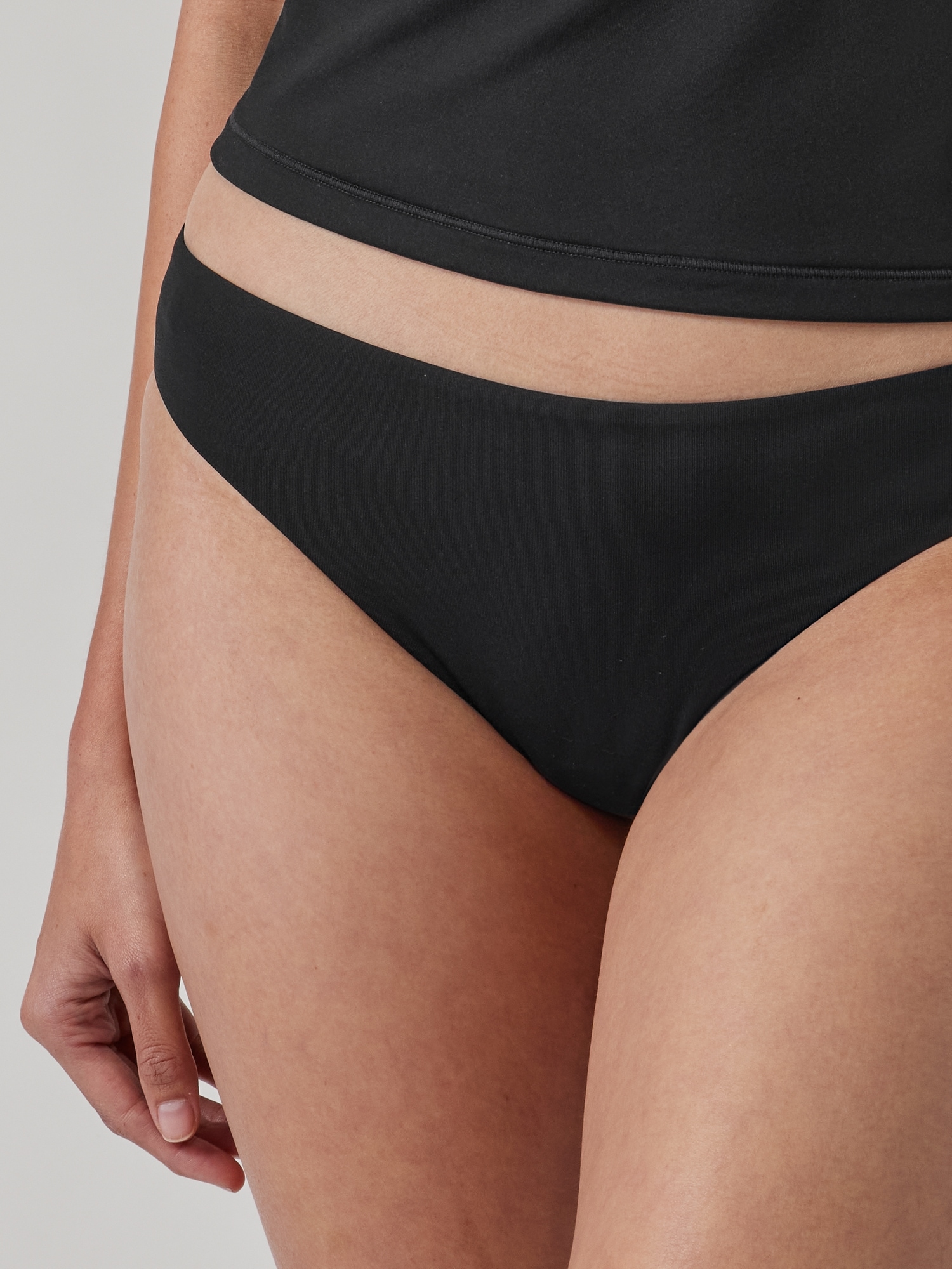 Clean Medium Bottom