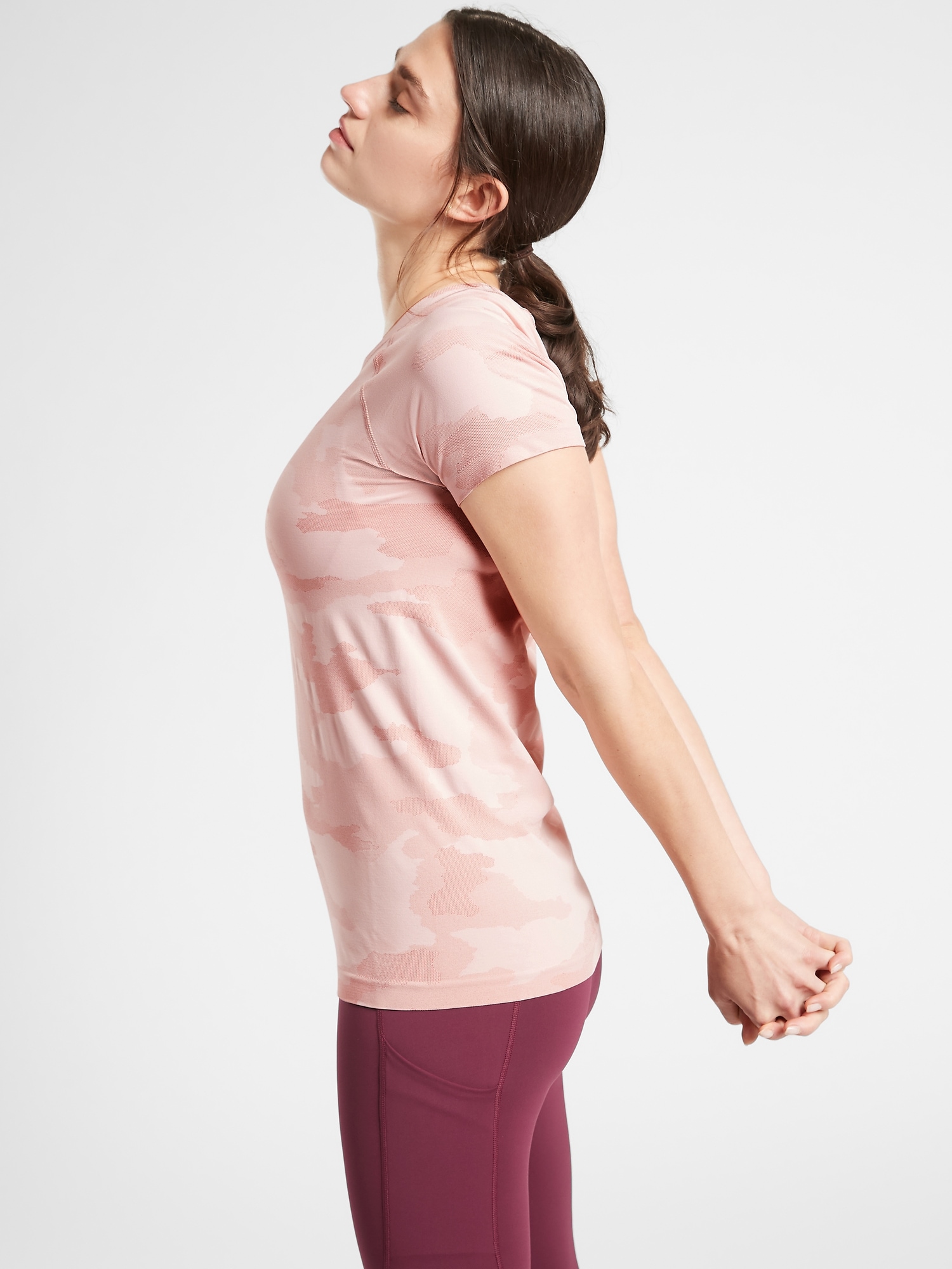 Momentum Seamless Camo Tee