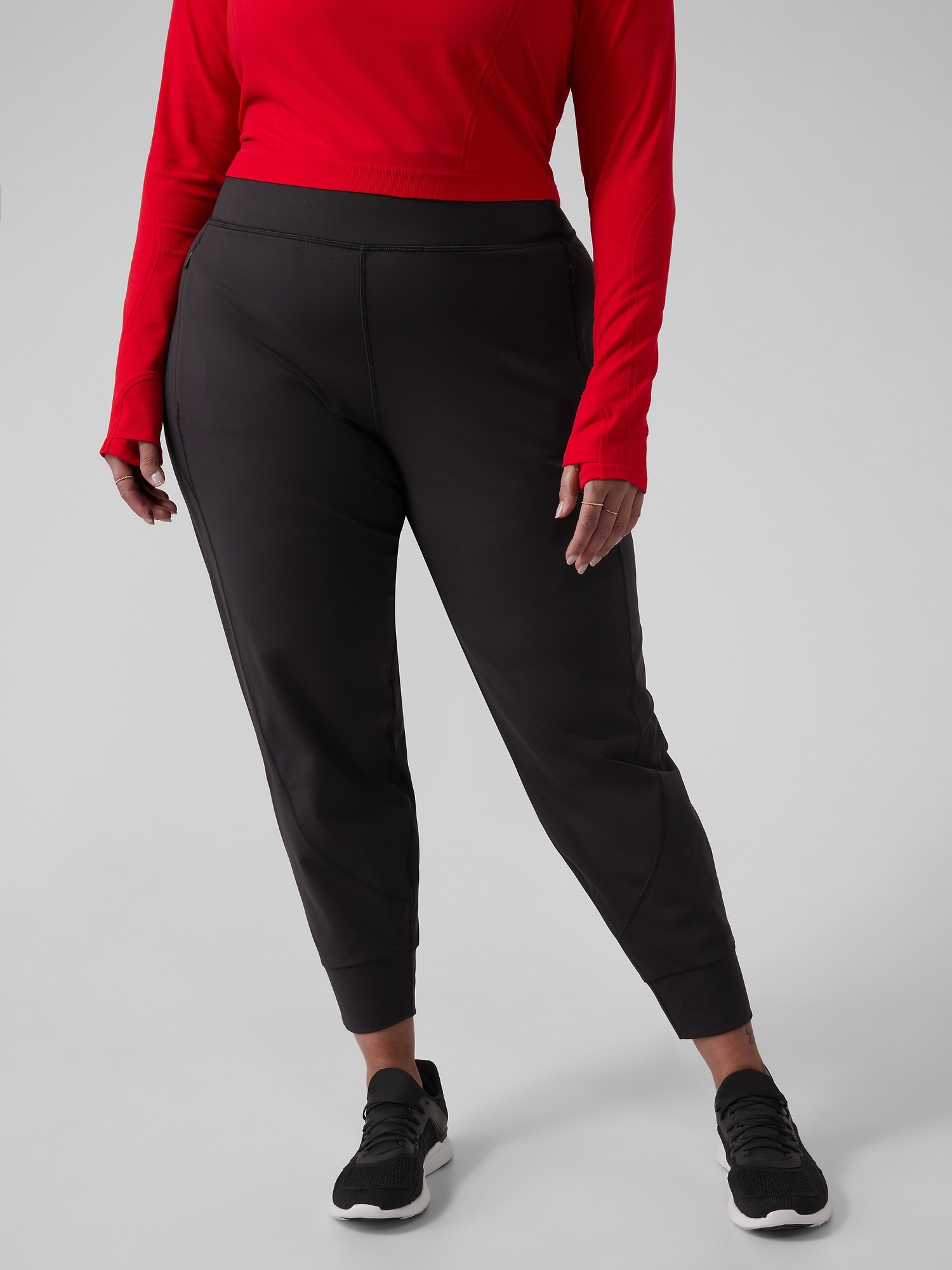 Rainier Jogger