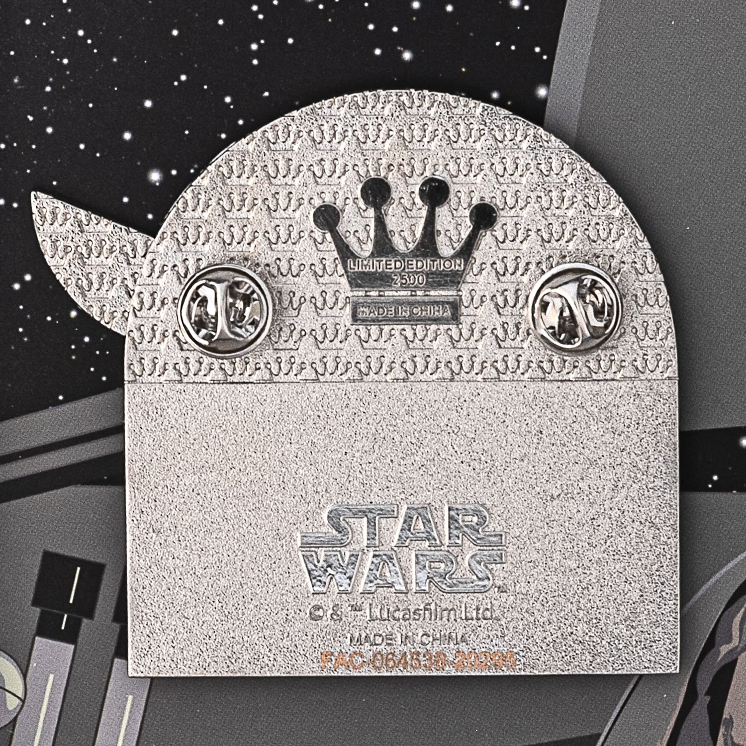 Star Wars The Mandalorian  The Child  Buttons Collector Box Enamel Pin