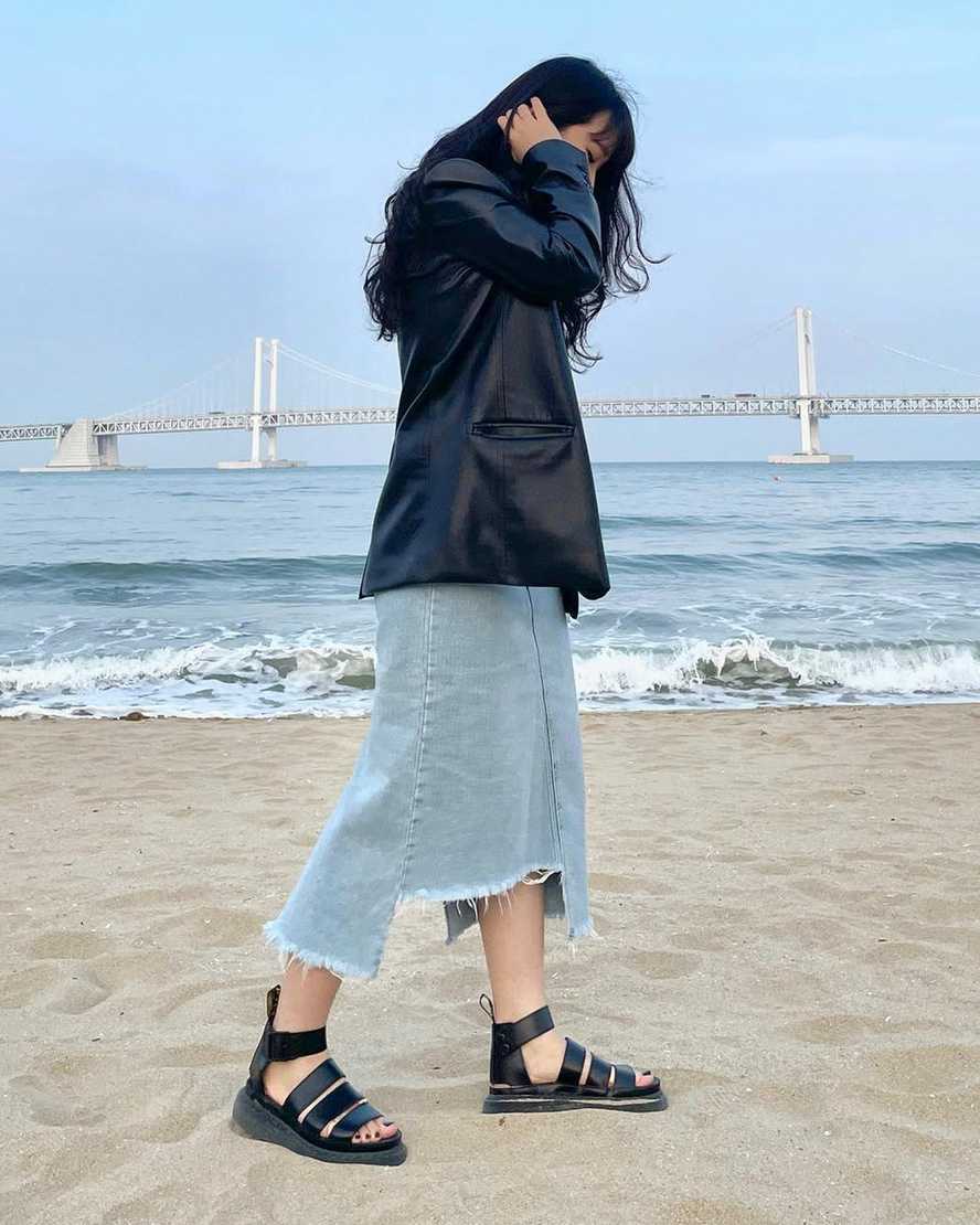 CLARISSA II LEATHER STRAP SANDALS