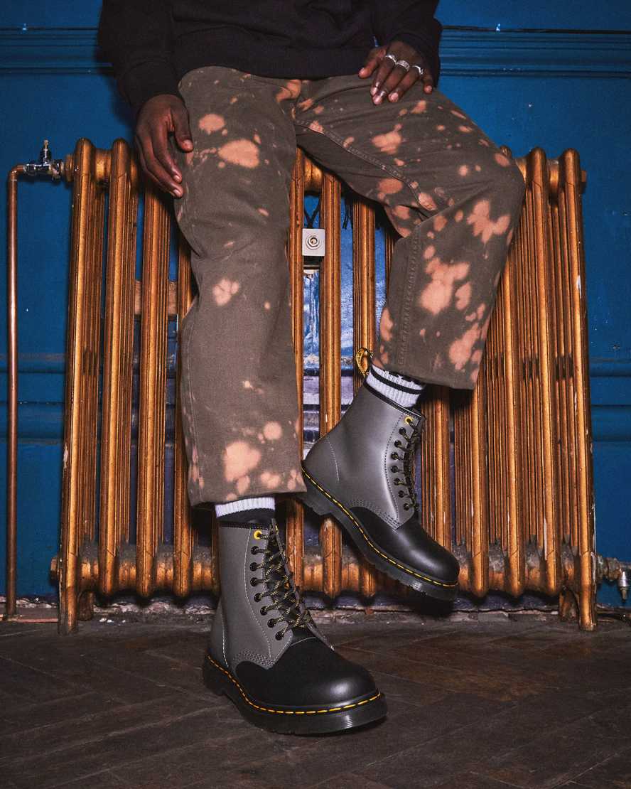 1460 Smooth Clash Leather Lace Up Boots