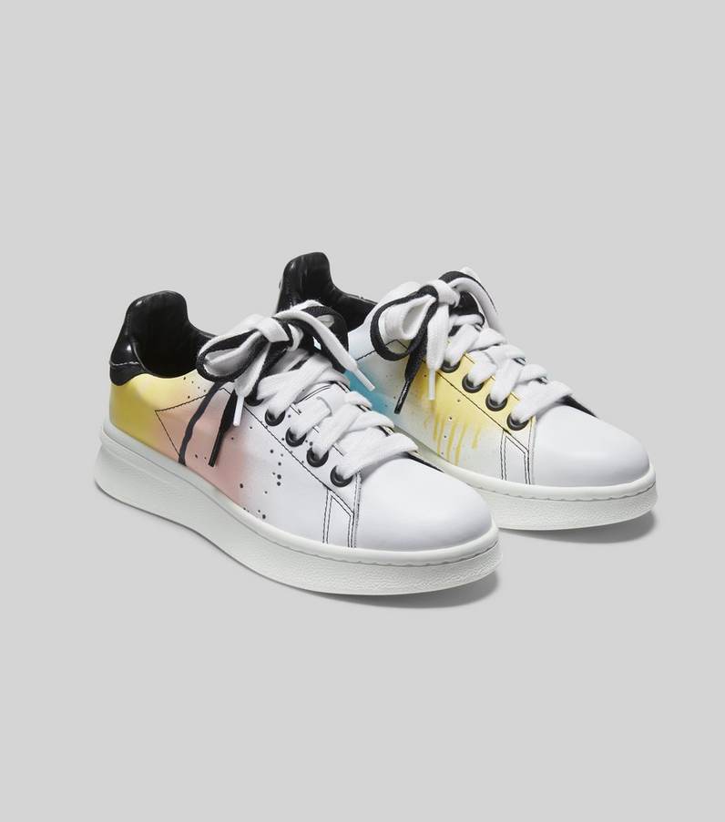 THE SPRAY PAINT TENNIS SHOE