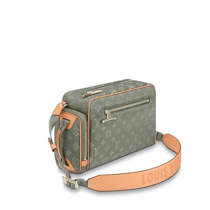 Louis Vuitton Camera Bag M43884