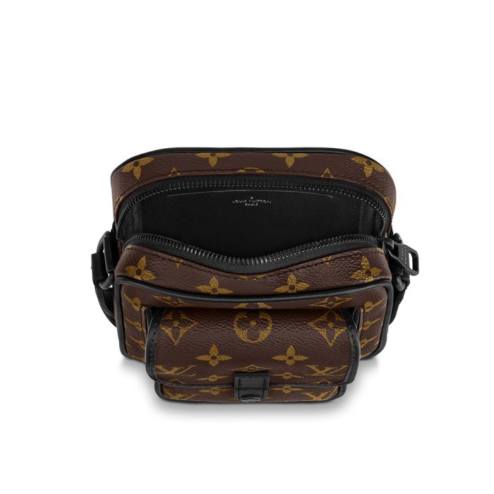 Louis Vuitton M69404 Christopher Wearable Wallet