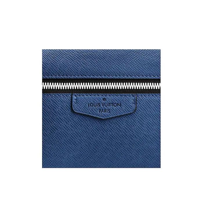 Louis Vuitton Outdoor Messenger PM M33437