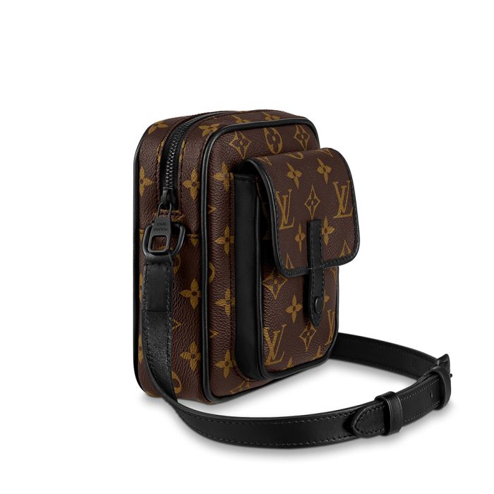 Louis Vuitton M69404 Christopher Wearable Wallet