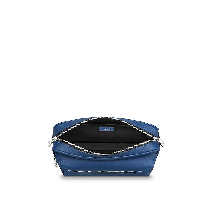 Louis Vuitton Outdoor Messenger PM M33437