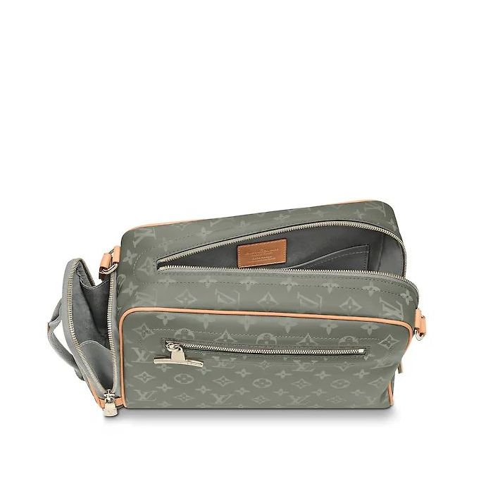 Louis Vuitton Camera Bag M43884