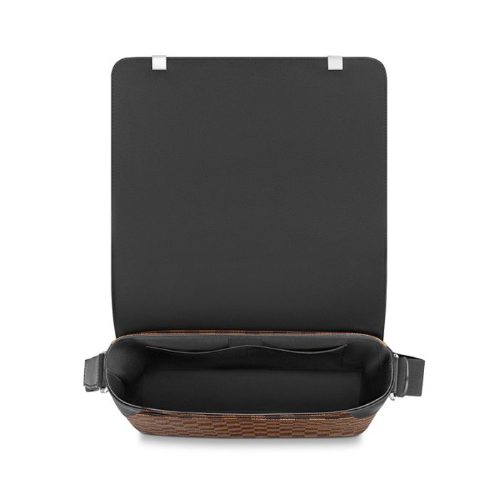 Louis Vuitton District MM N41032