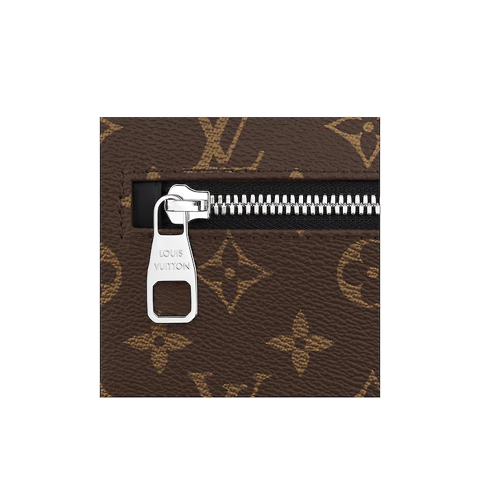 Louis Vuitton Kasai Clutch M42838