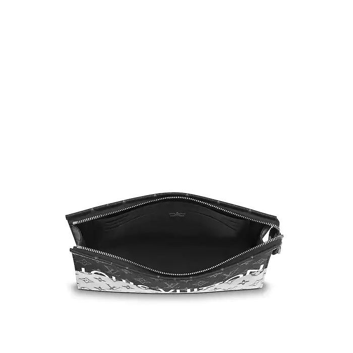 Louis Vuitton Pochette Voyage MM M63039