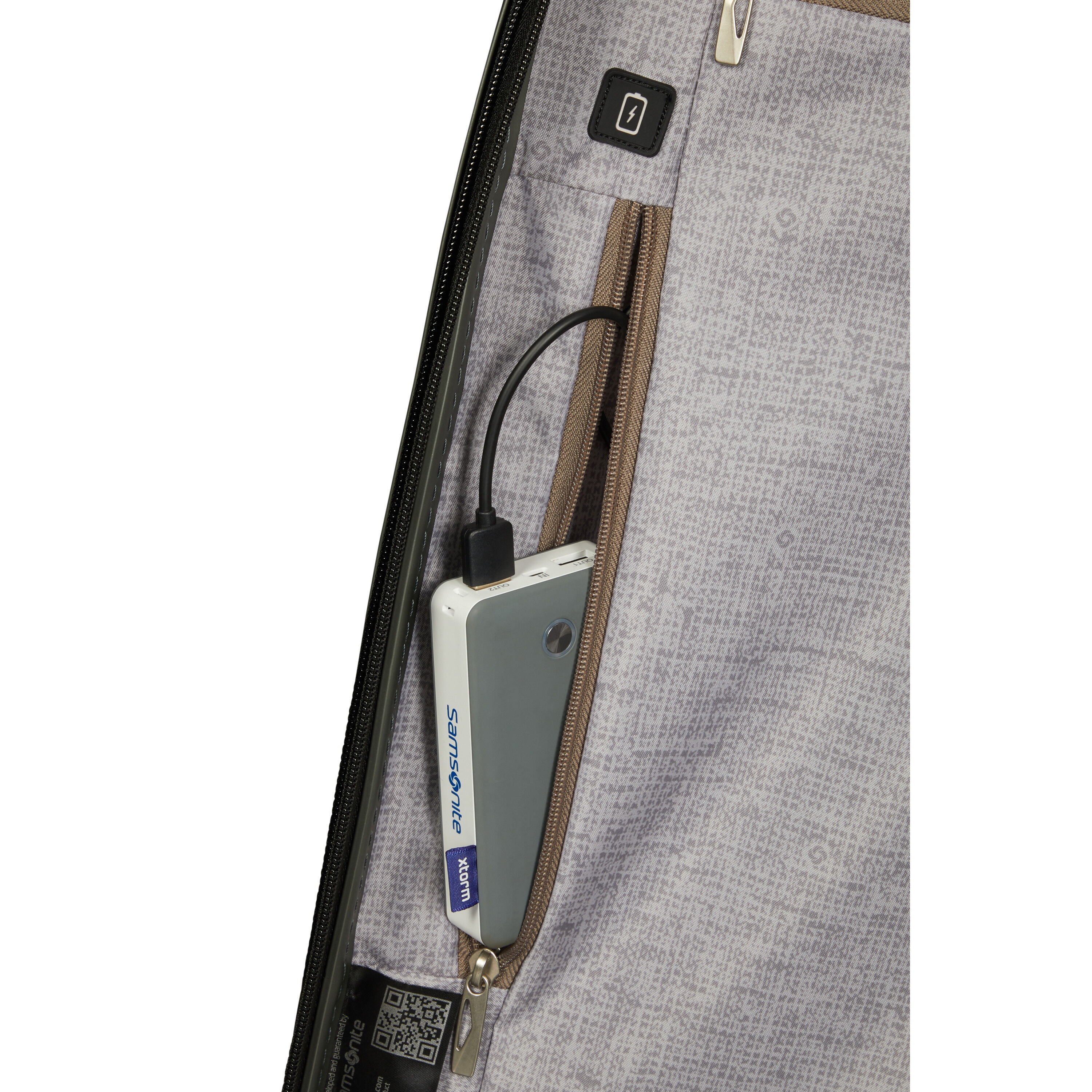 C-Lite Carry-On Spinner Off White