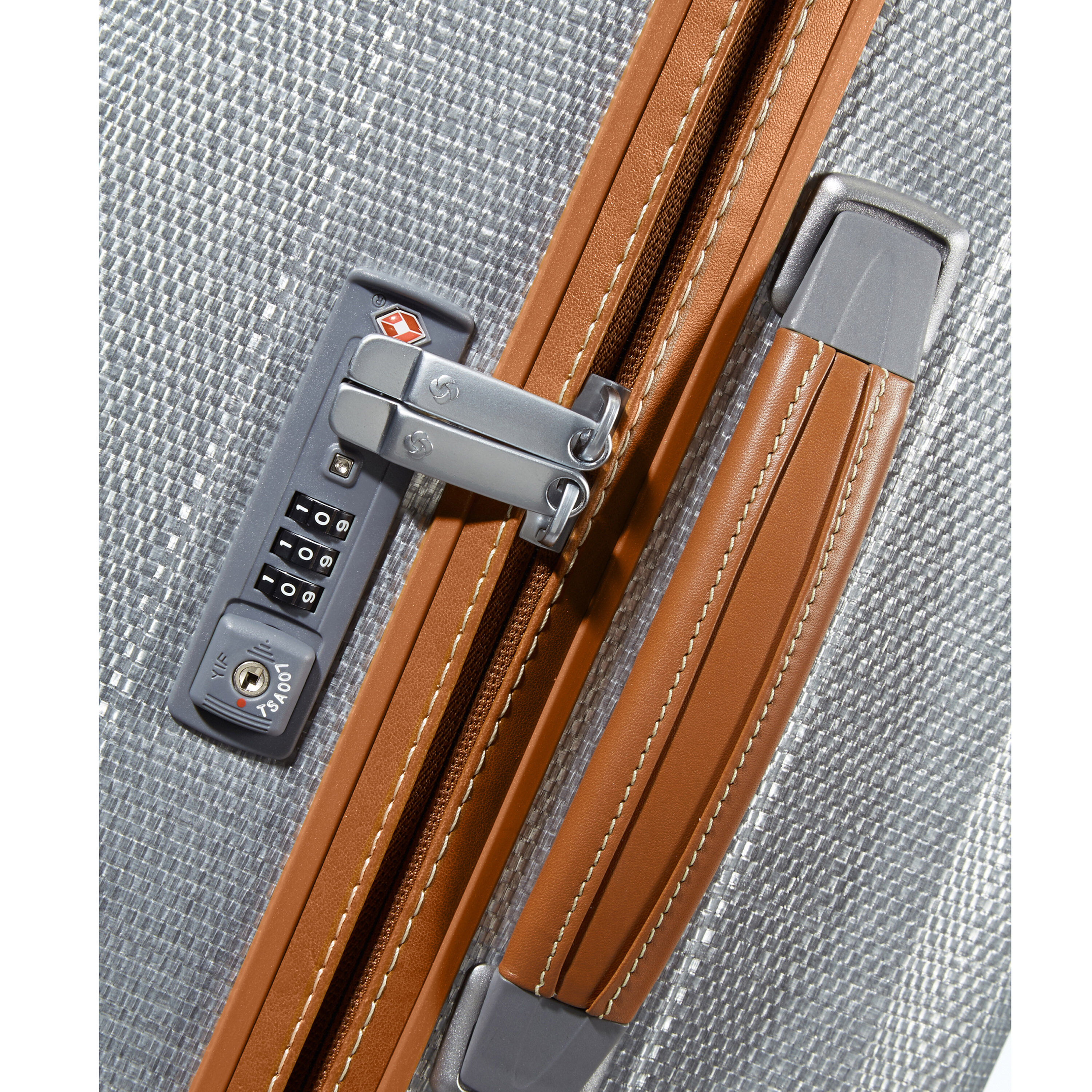 Black Label Lite-Cube DLX Carry-On Spinner