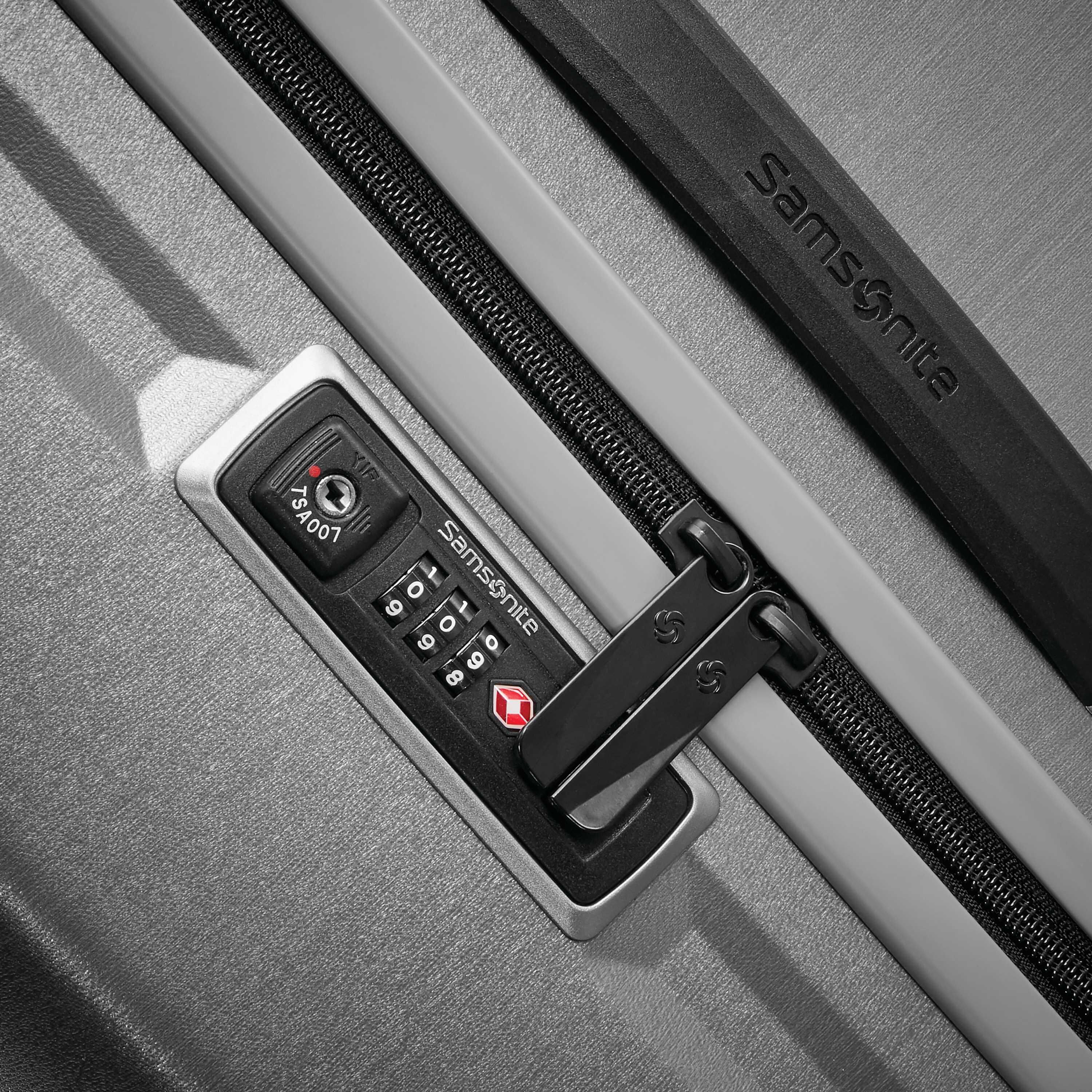 Novaire Carry-On Spinner Sliver